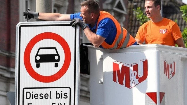 Γερμανία: Απαγορεύονται τα ρυπογόνα – ντιζελοκίνητα αυτοκίνητα σε άλλες δύο πόλεις